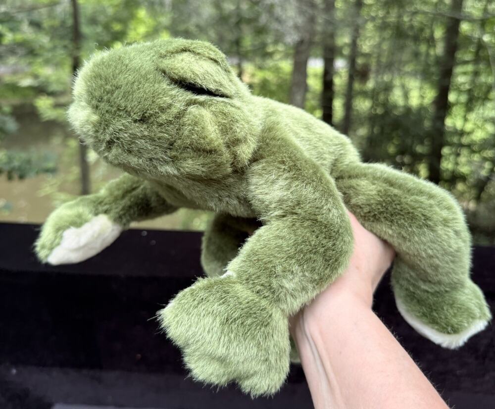 Bearington Collection Green Frog Plush Croaker Rattle Ball Croaking Sound! EUC